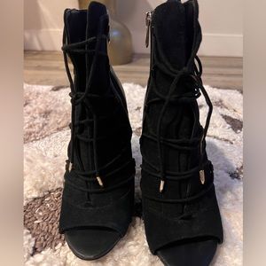 SAM EDELMAN ANKLE BOOTS